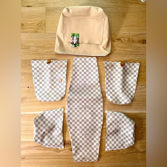 💖 Upcycled LV Damier Azure AirPod case Pro; Pro 2; 3rd Gen; 2nd Gen; - Picture 15 of 16